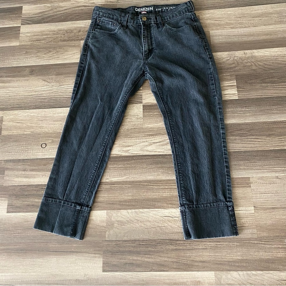 Denim Levi’s straight cut jeans size 33X32